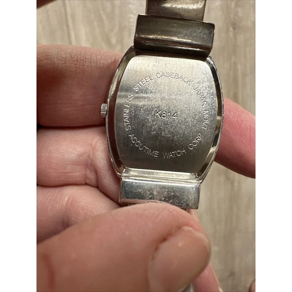 Vintage Vivani Accutime Womens Watch Bangle‎ Band Silver Cuff K814